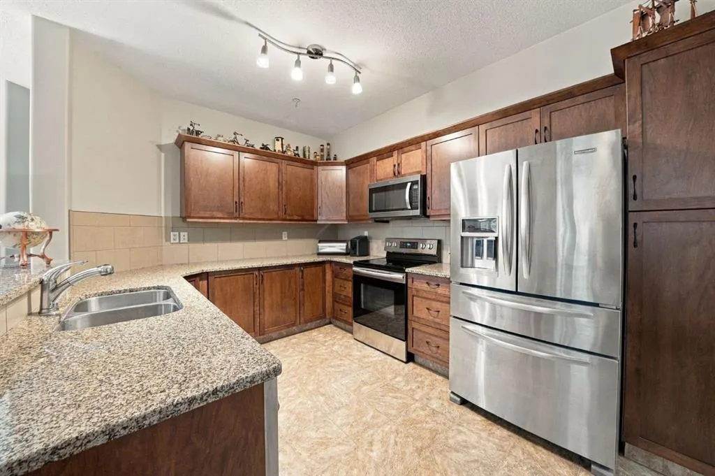 6 Michener Boulevard #101