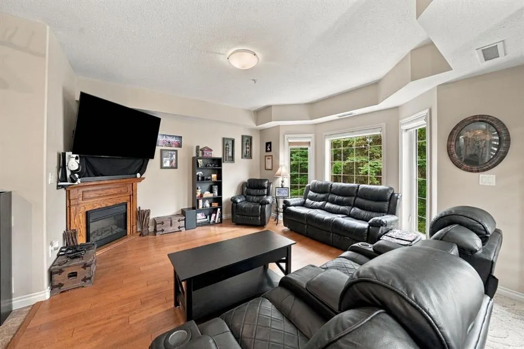 6 Michener Boulevard #101