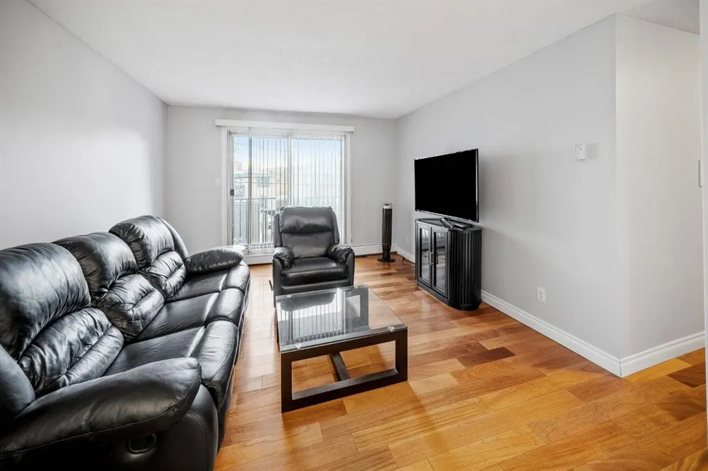 1719 11 Avenue SW #203