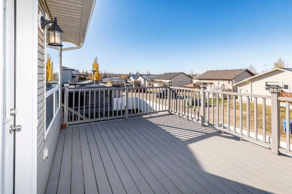 44 Isaacson Crescent
