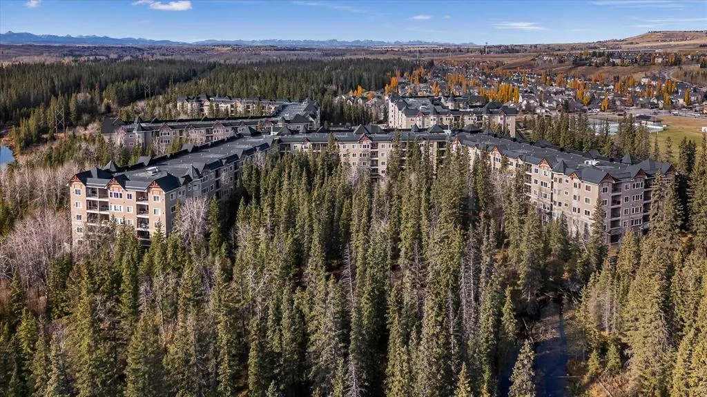 20 Discovery Ridge Close SW #424
