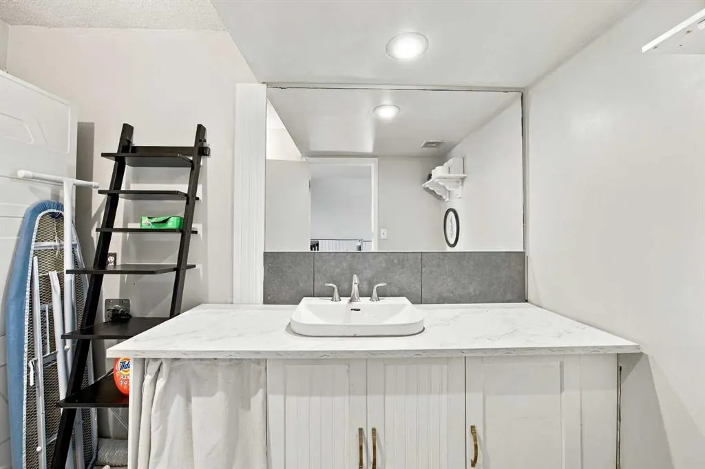 1140 15 Avenue SW #1002
