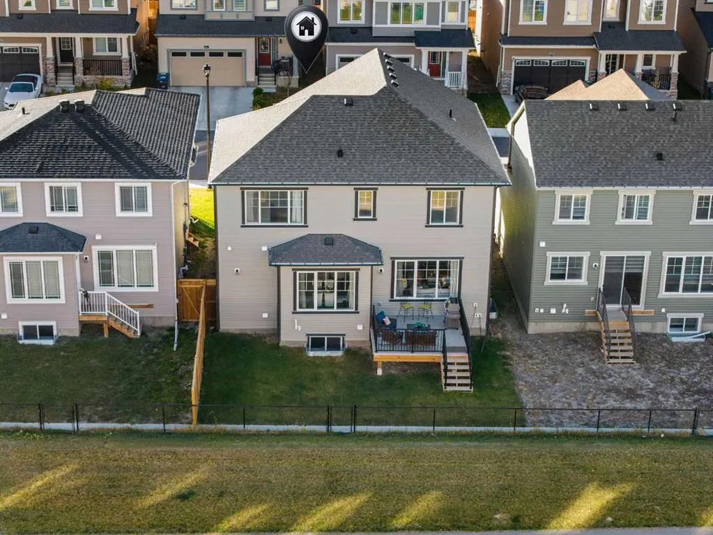 605 Southwinds Close SW