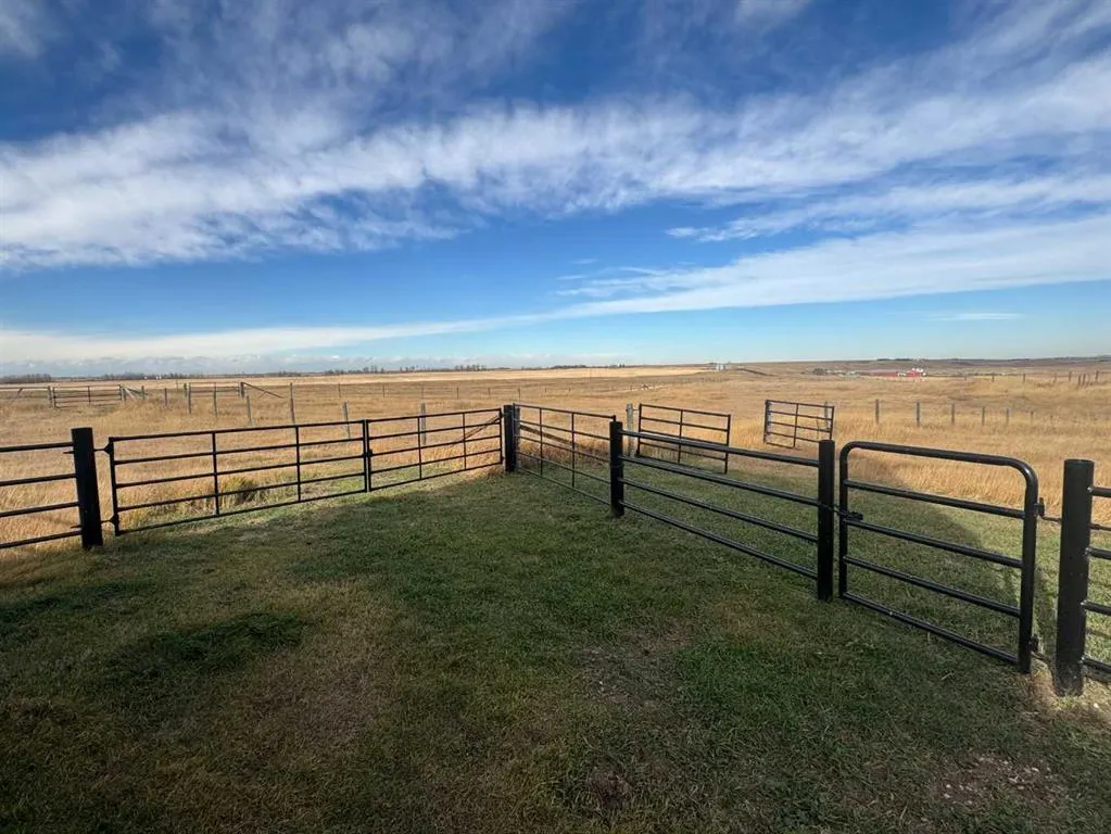 273132 Range Road 275