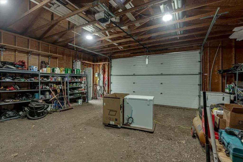 273132 Range Road 275