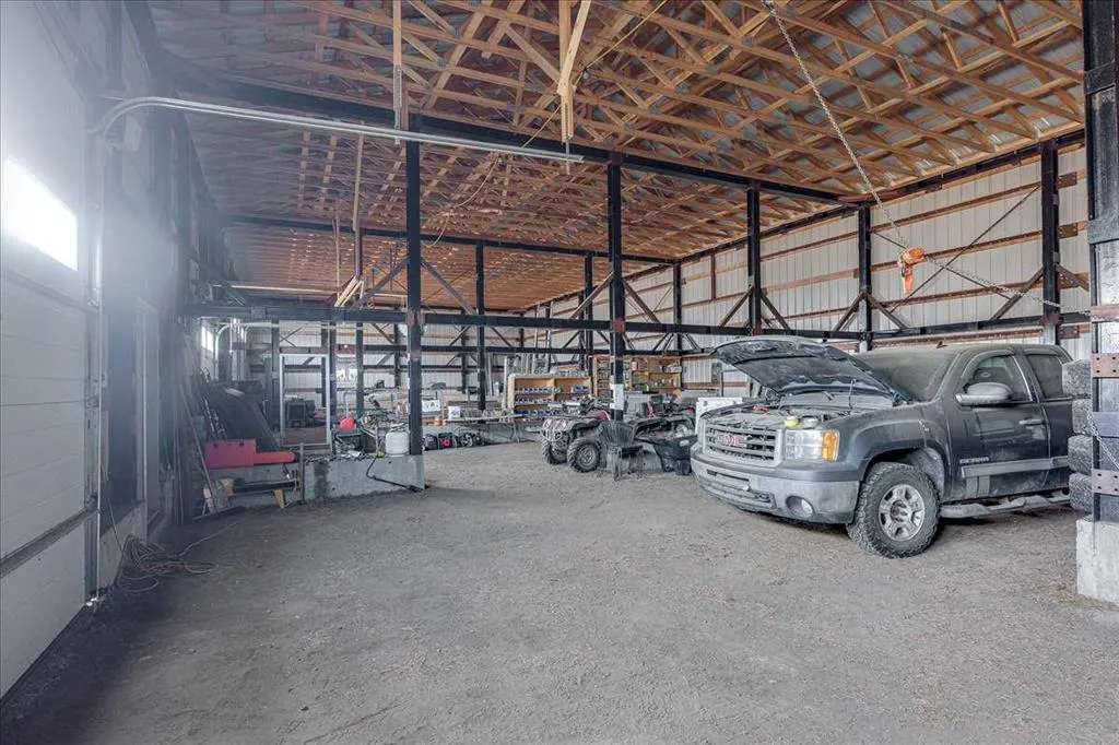 273132 Range Road 275