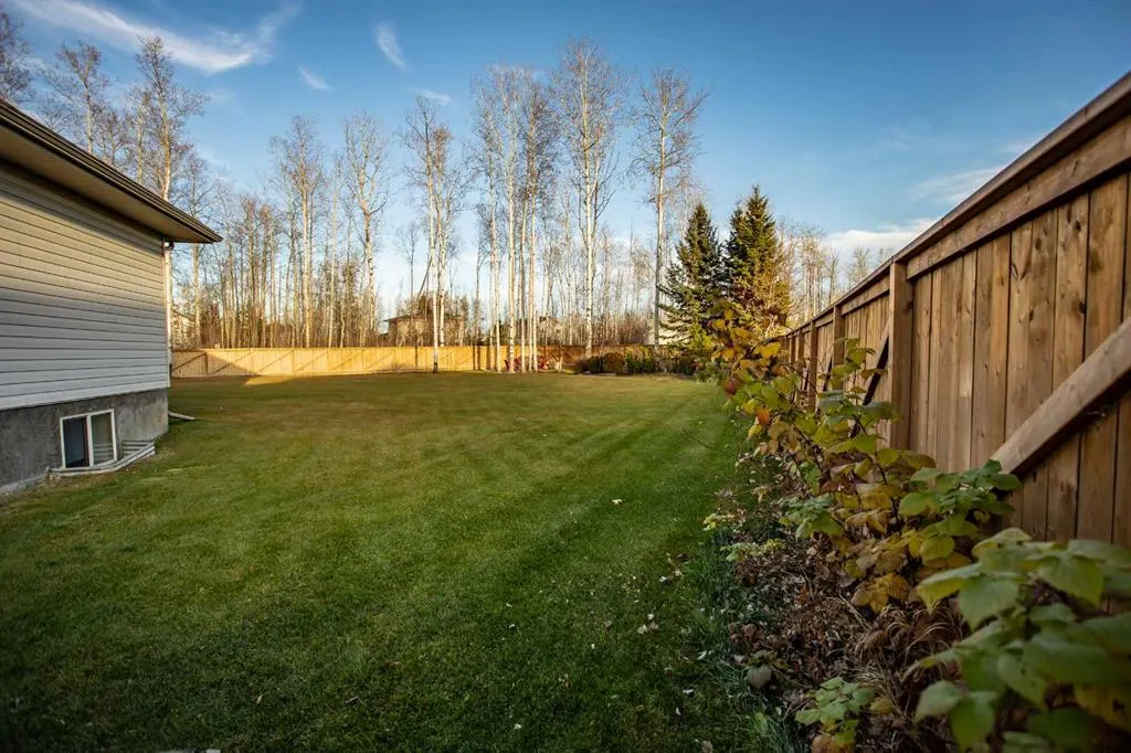 9 Chinook Crescent