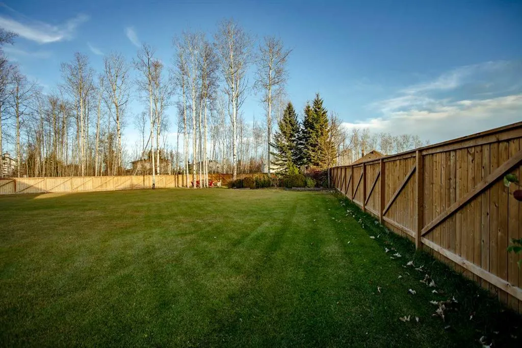 9 Chinook Crescent