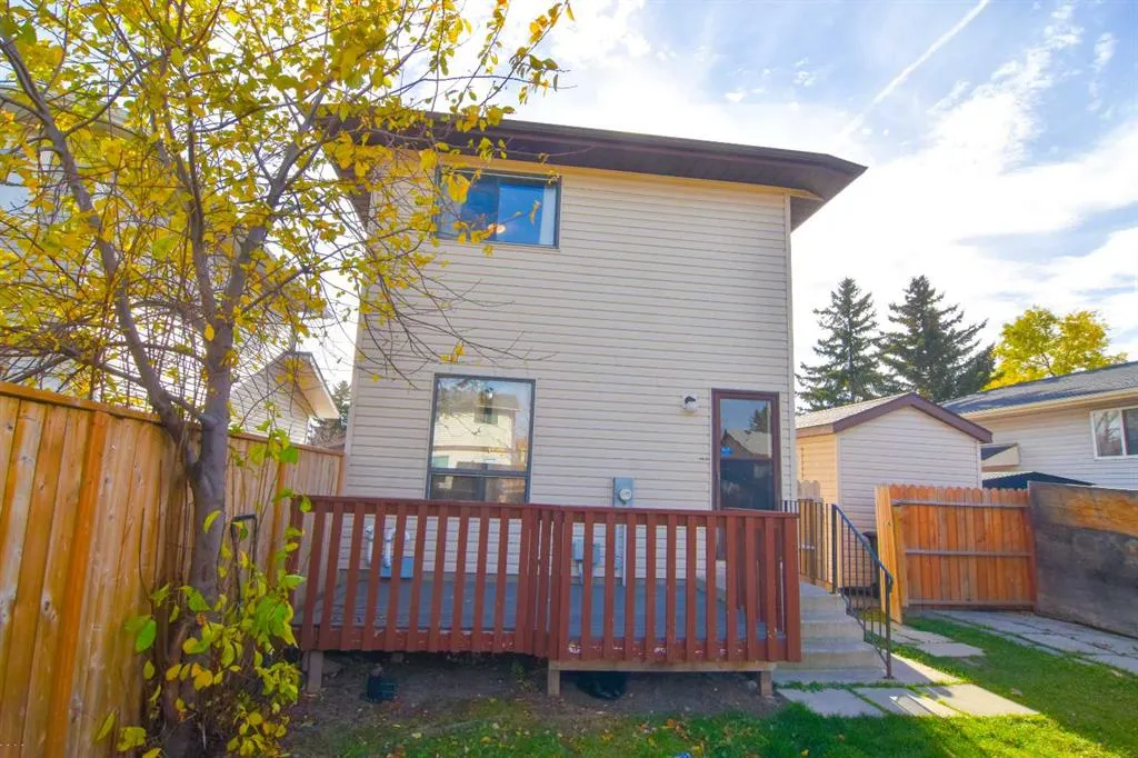 412 Abadan Place NE