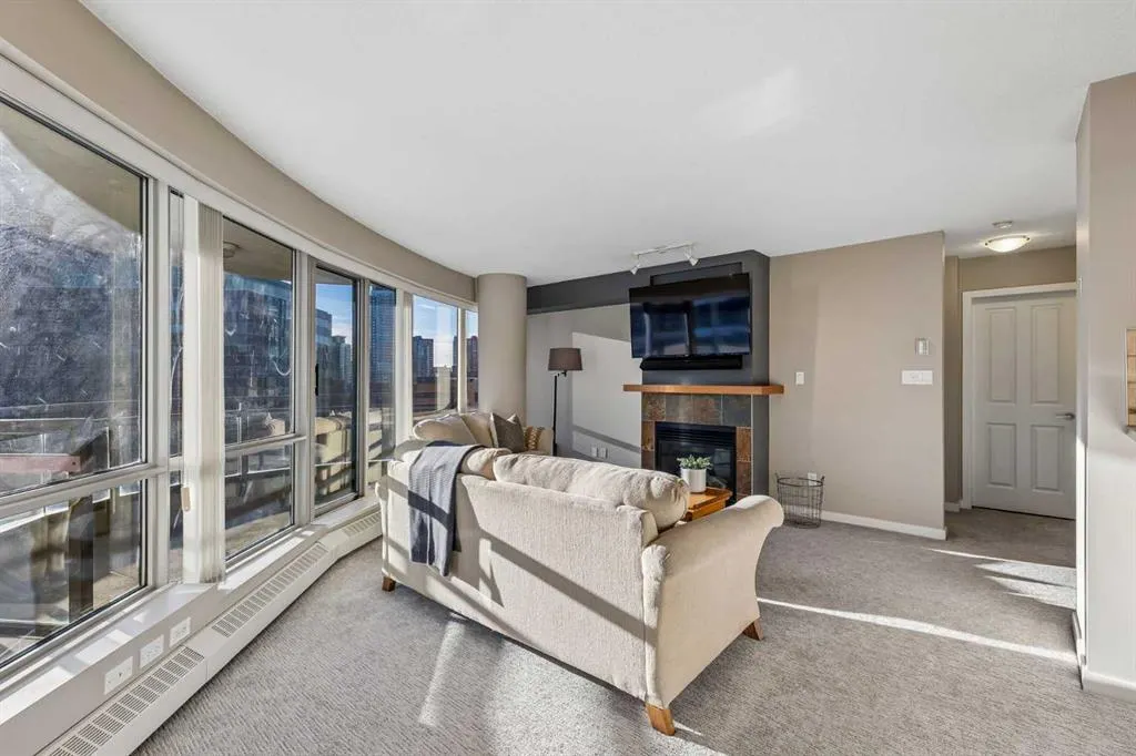 1088 6 Avenue SW #903