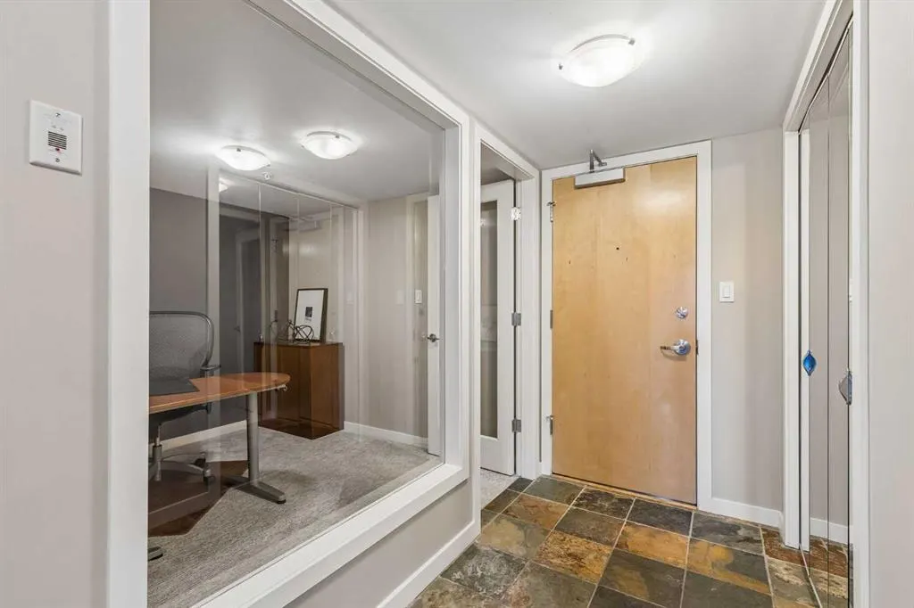 1088 6 Avenue SW #903