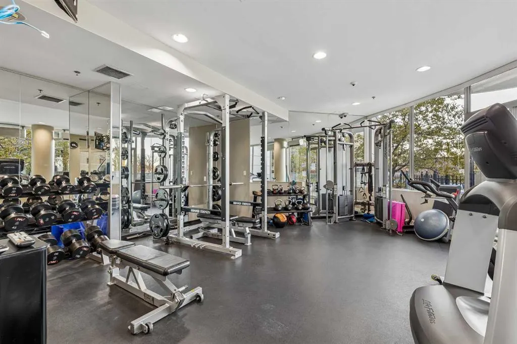 1088 6 Avenue SW #903