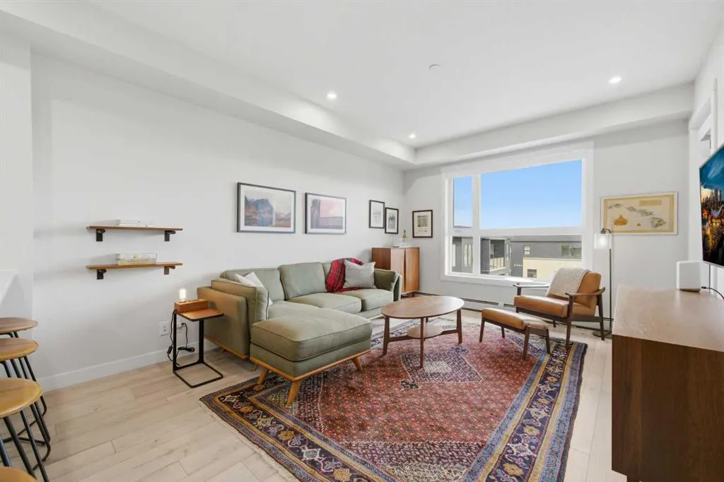 4160 Norford Avenue NW #408