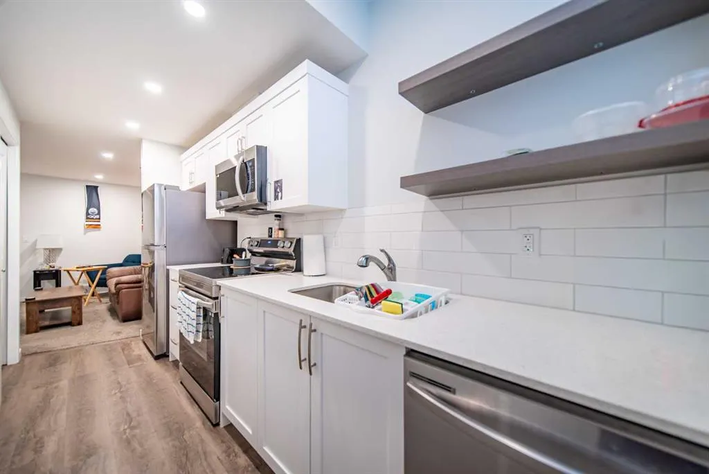 27 Iris Crescent