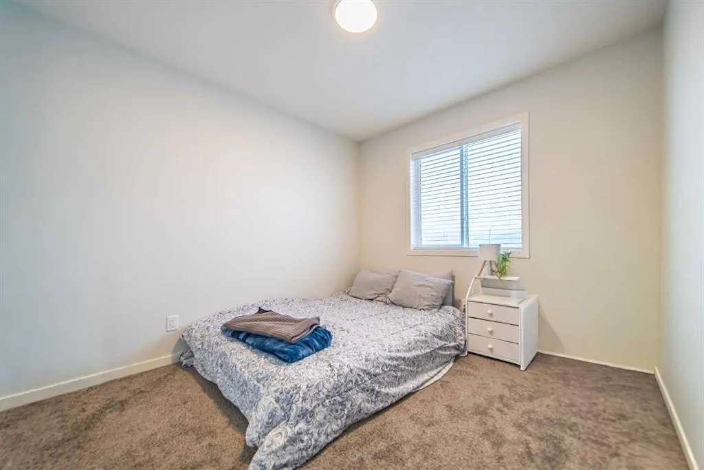 27 Iris Crescent