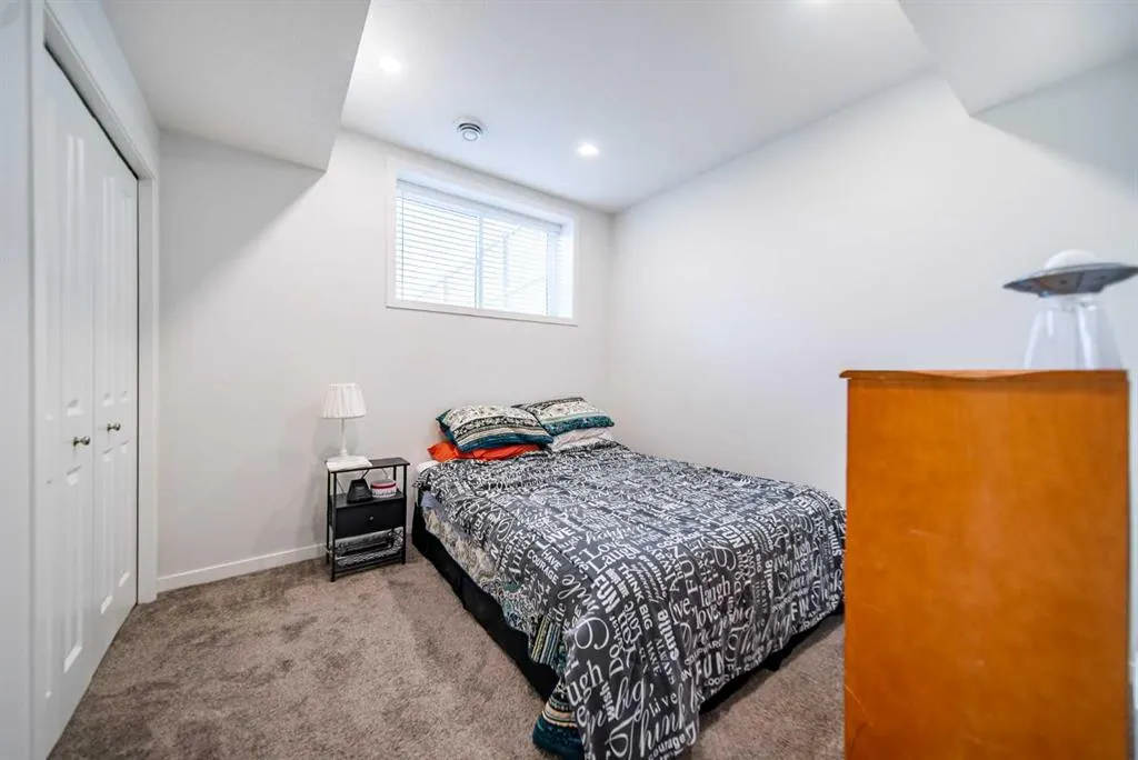 27 Iris Crescent