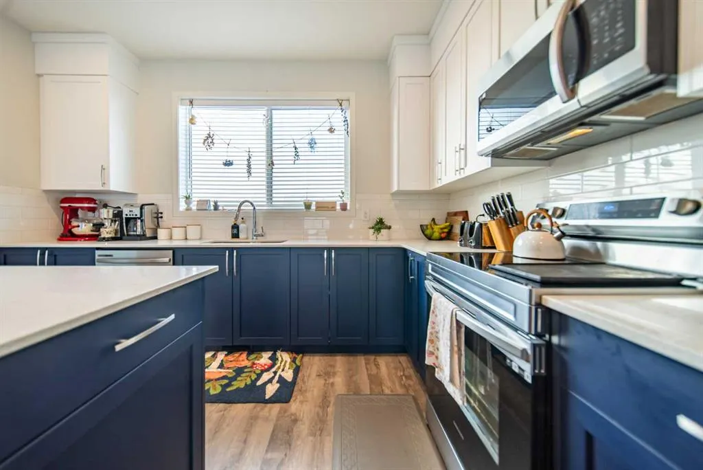 27 Iris Crescent