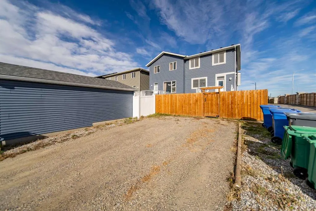 27 Iris Crescent