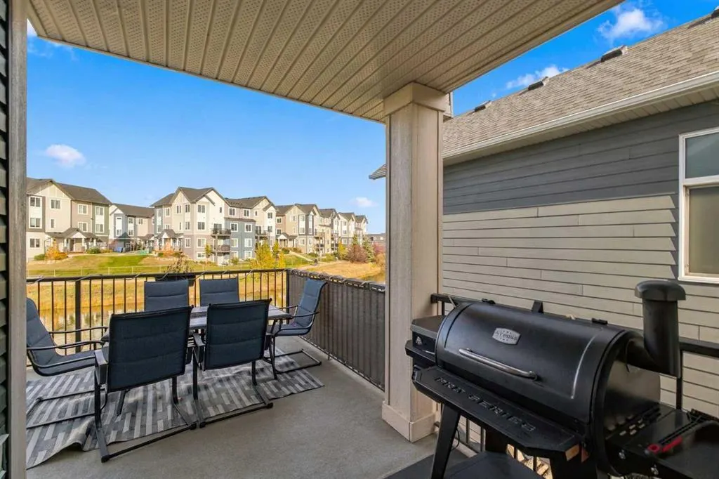 1323 Bayside Drive SW
