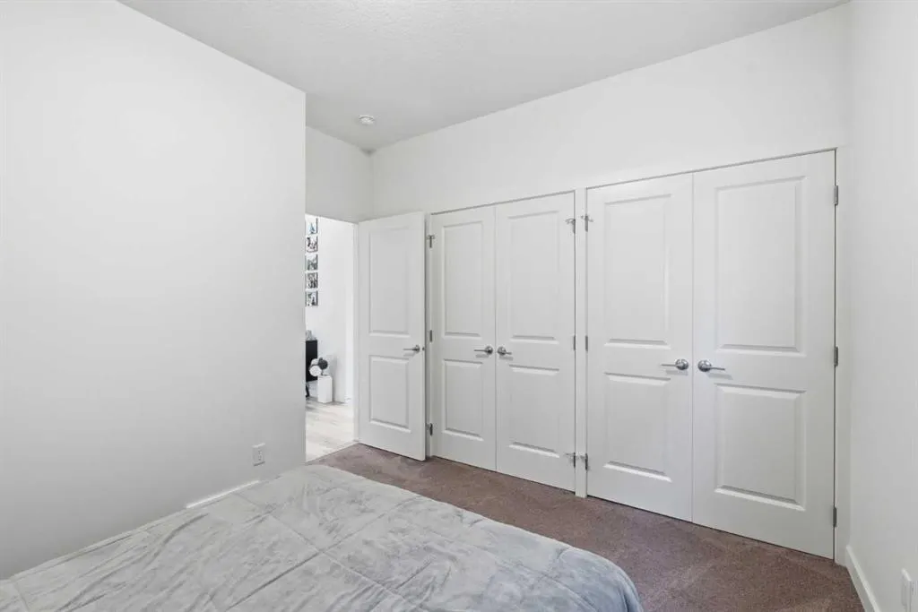 1323 Bayside Drive SW