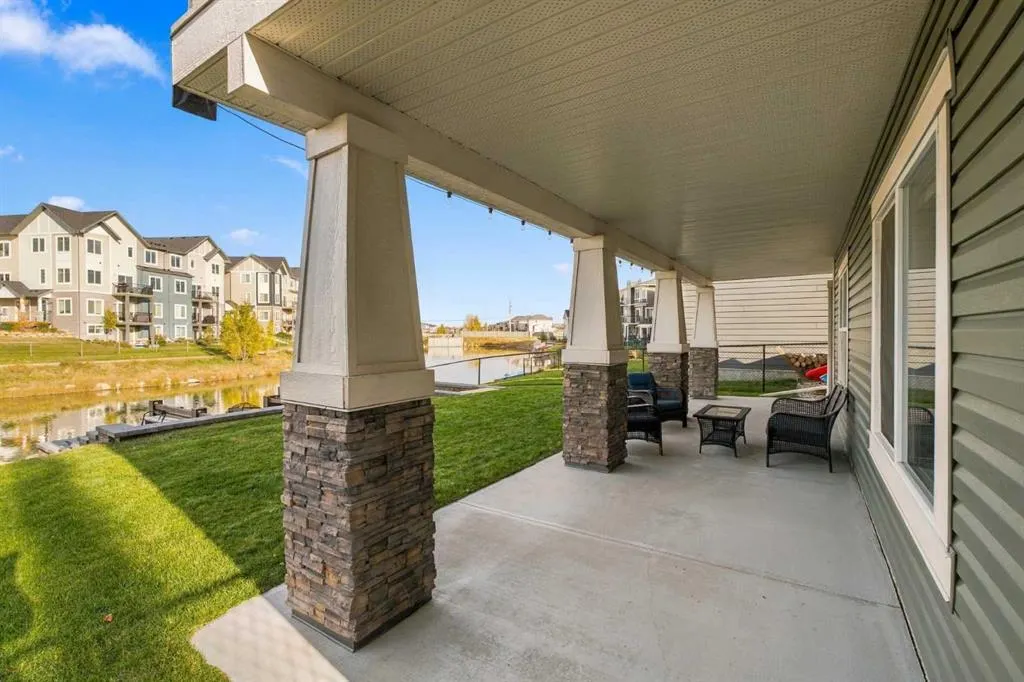 1323 Bayside Drive SW