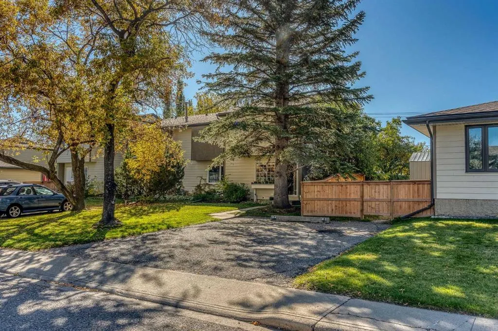 1845 Lysander Crescent SE #54