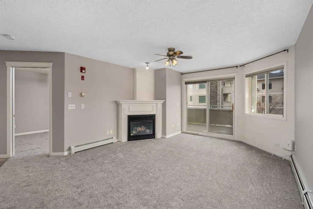 26 Country Hills View NW #217