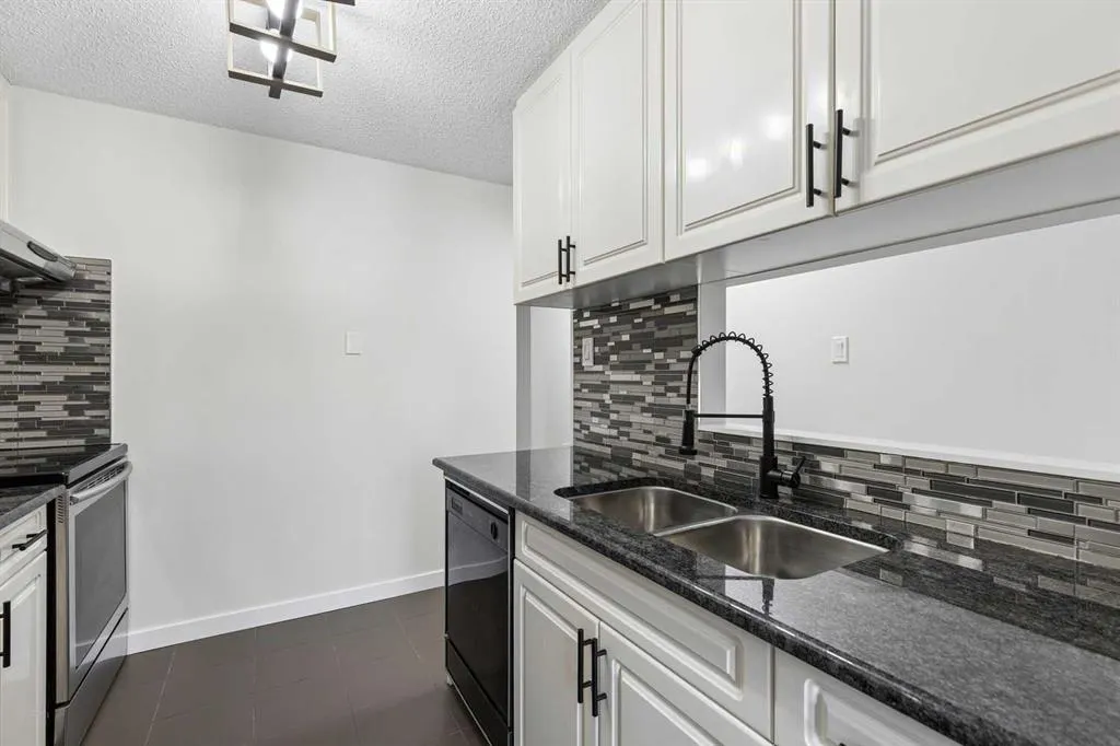 723 57 Avenue SW #226