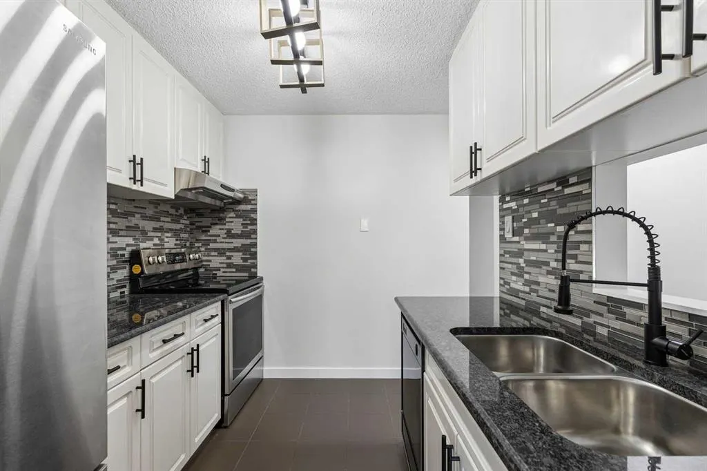 723 57 Avenue SW #226
