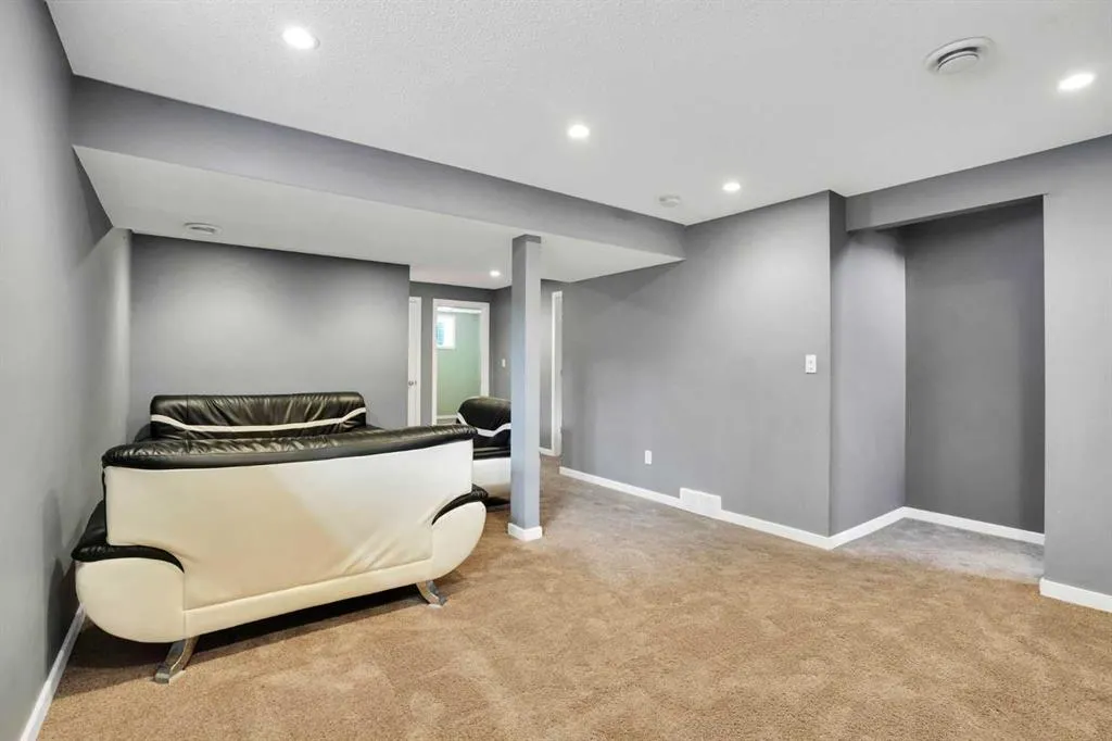 330 Cimarron Vista Way