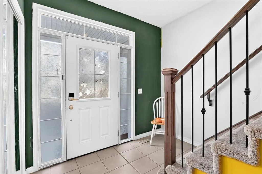 138 Windwood Grove SW