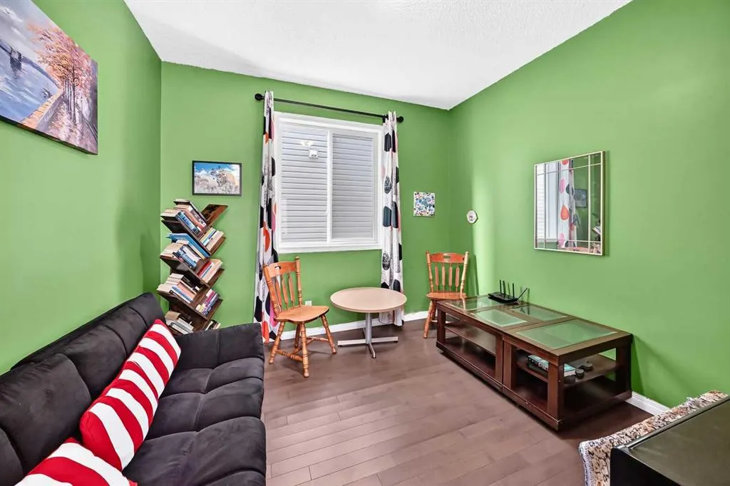 138 Windwood Grove SW
