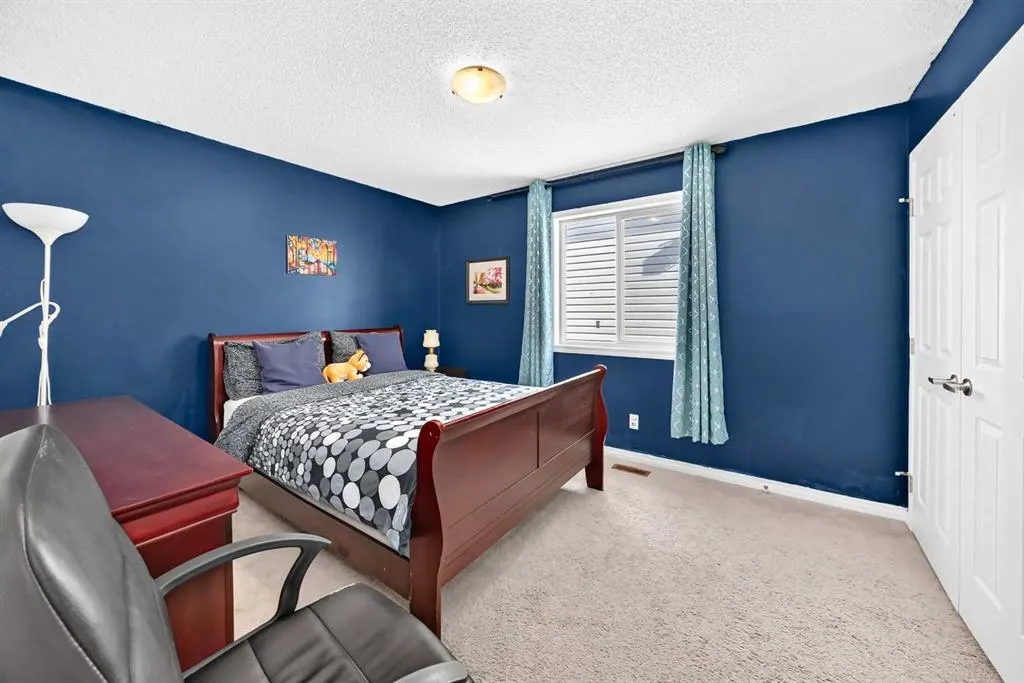 138 Windwood Grove SW
