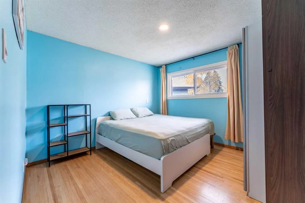 2018 Cottonwood Crescent SE