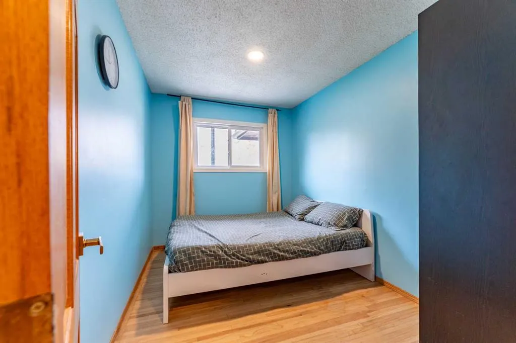2018 Cottonwood Crescent SE