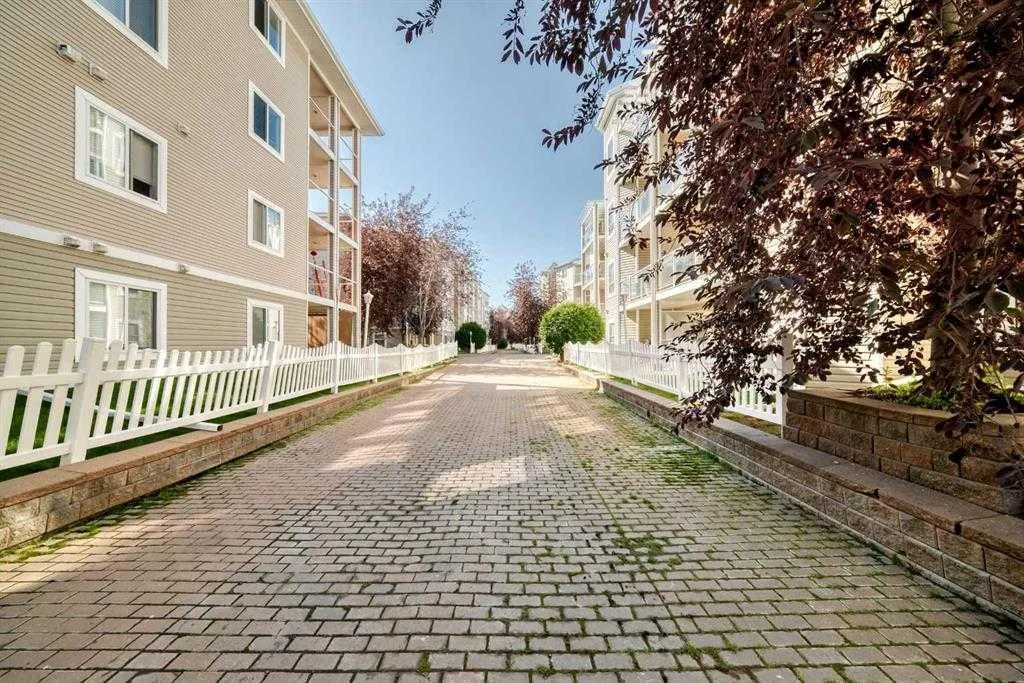 260 Shawville Way SE #209