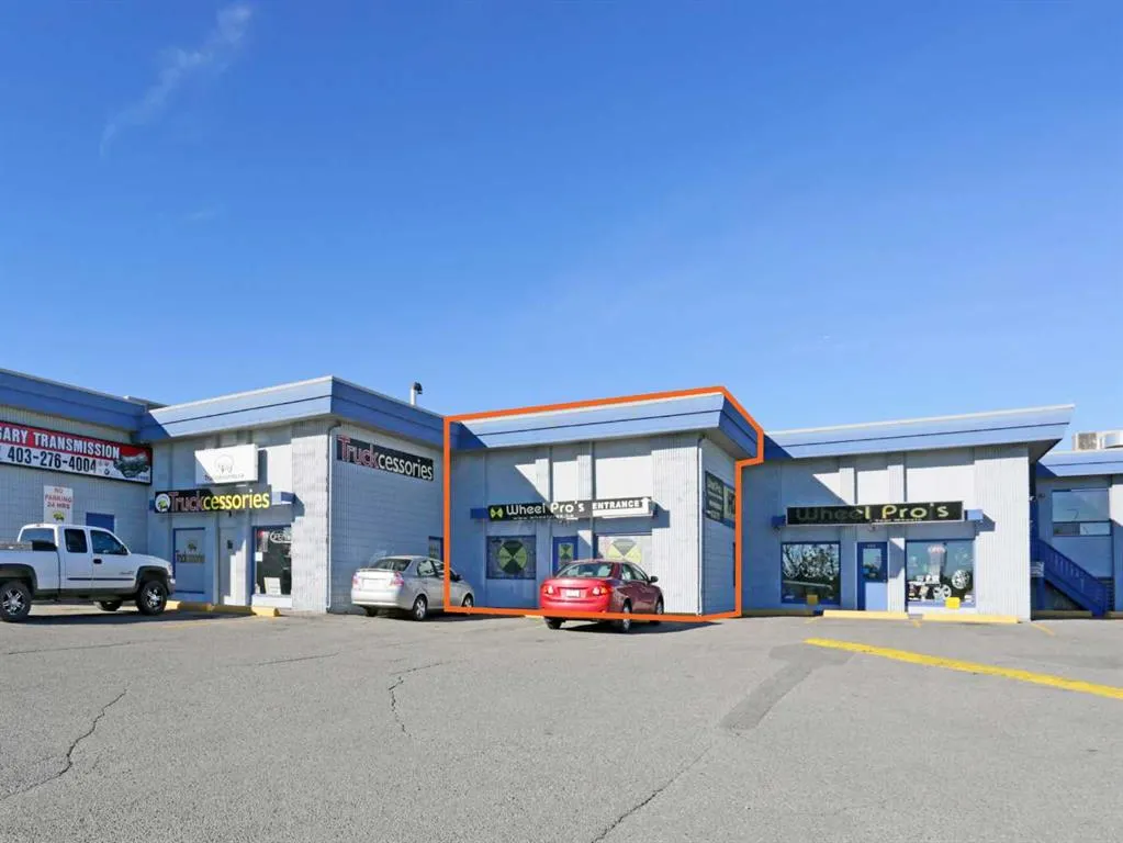 4139 Edmonton Trail NE