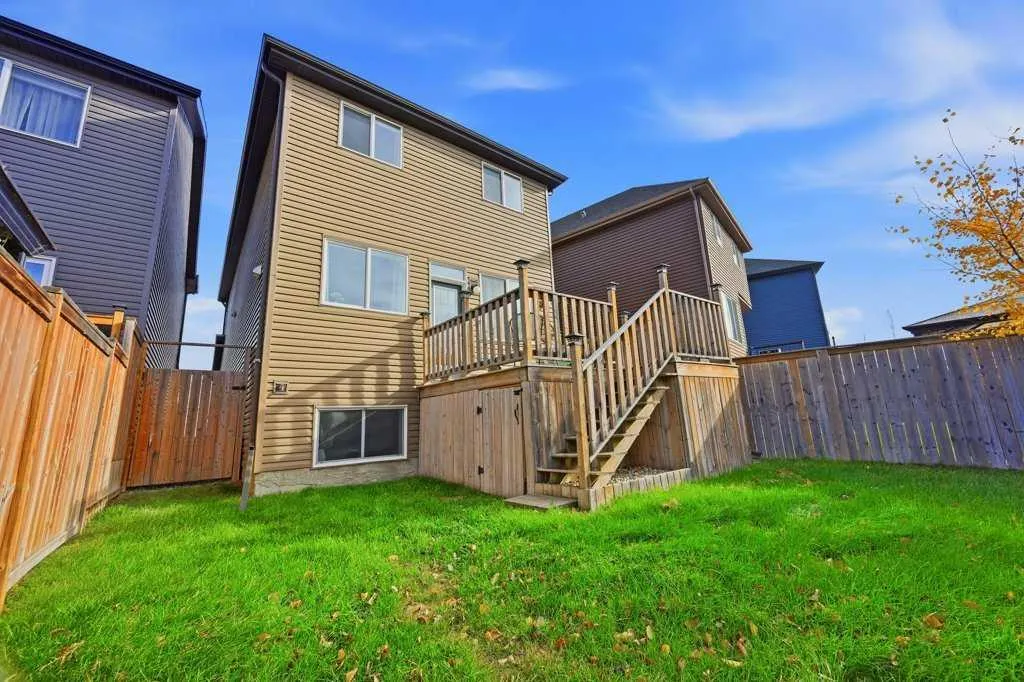 19 Auburn Crest Manor SE