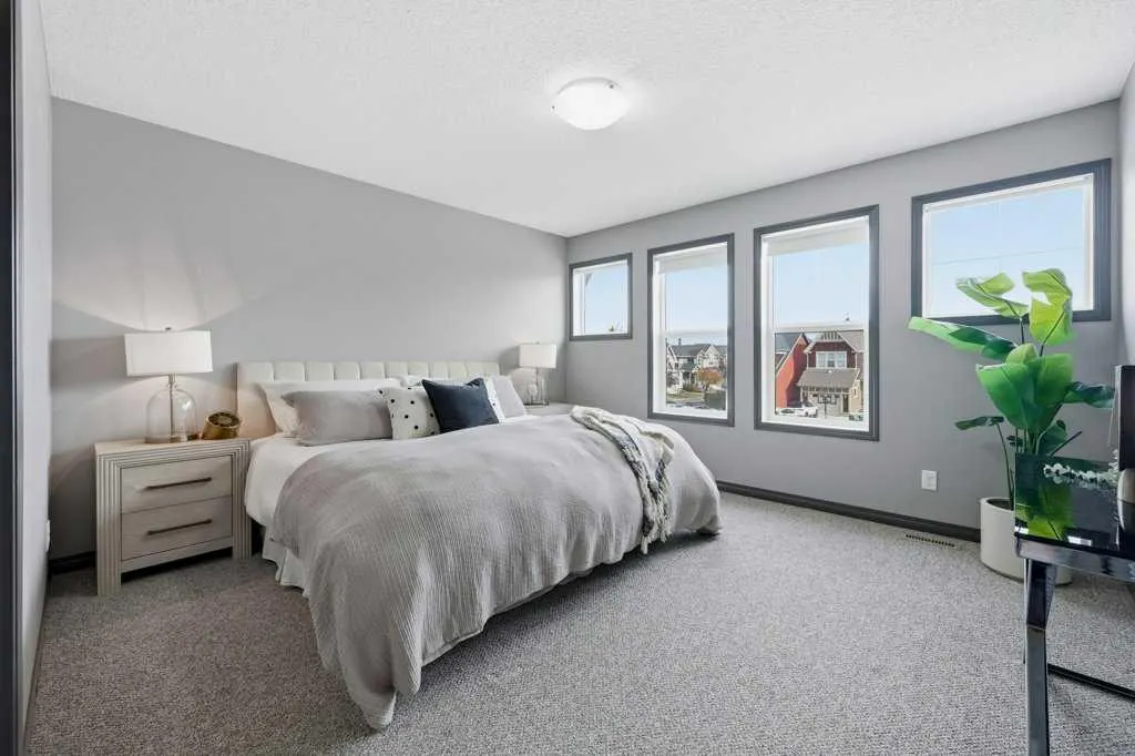 19 Auburn Crest Manor SE