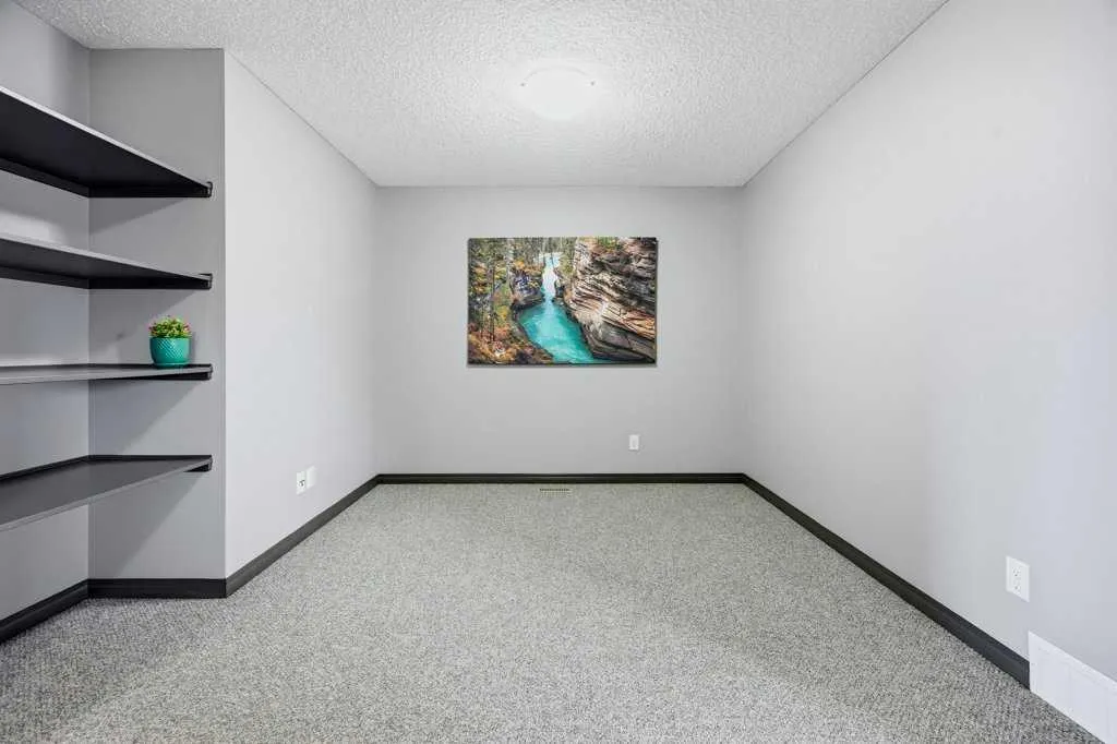 19 Auburn Crest Manor SE