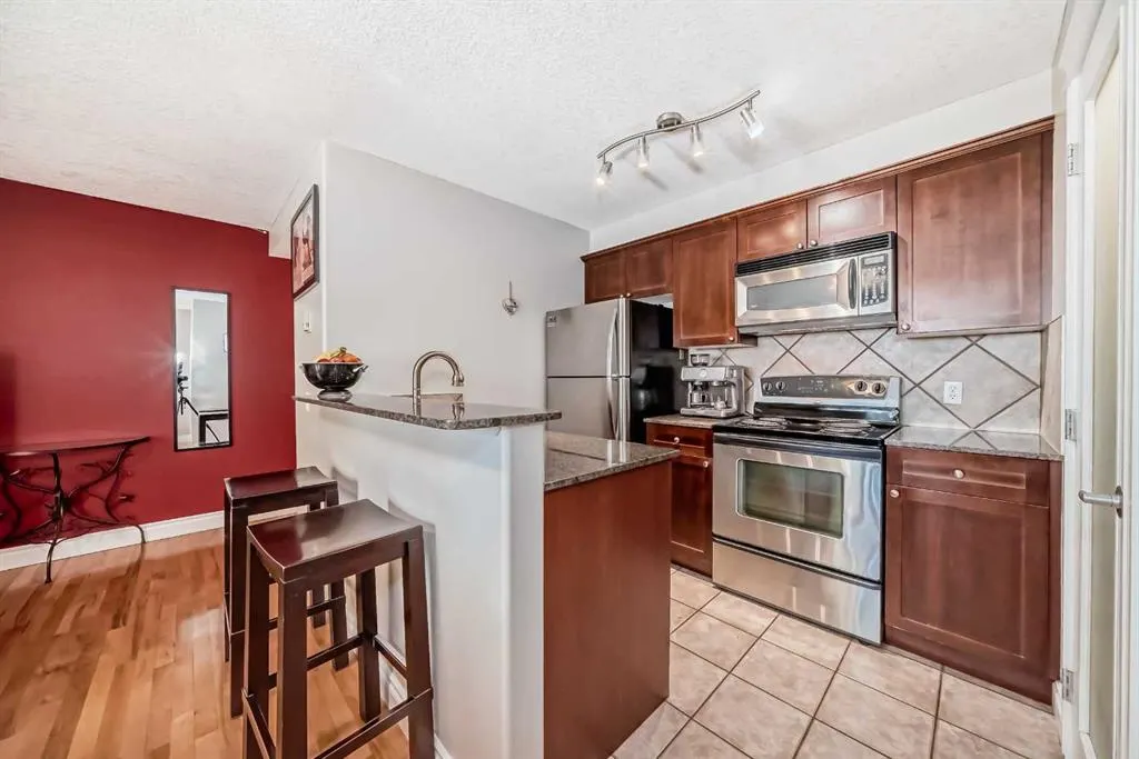 1027 1 Avenue NW #401