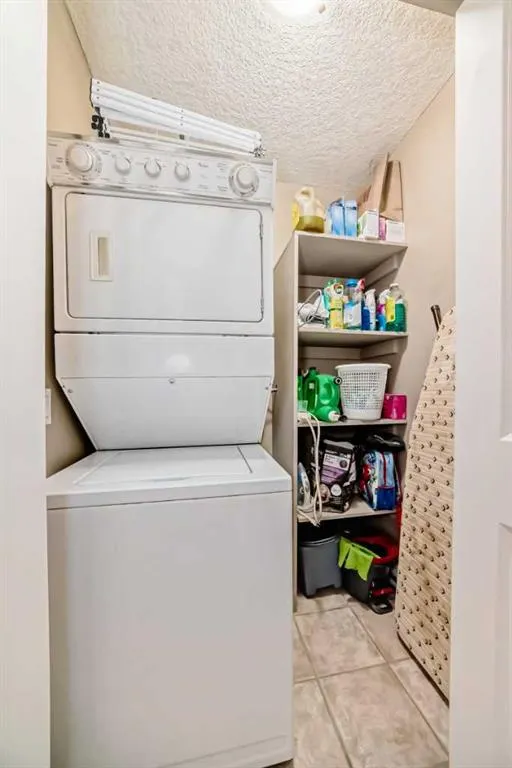 1027 1 Avenue NW #401