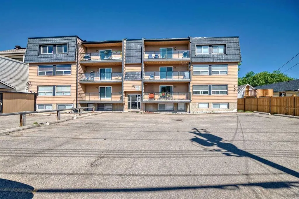 1027 1 Avenue NW #401