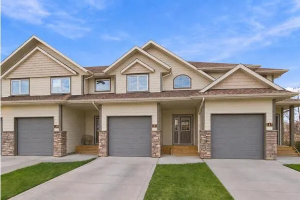 161 Larsen Crescent
