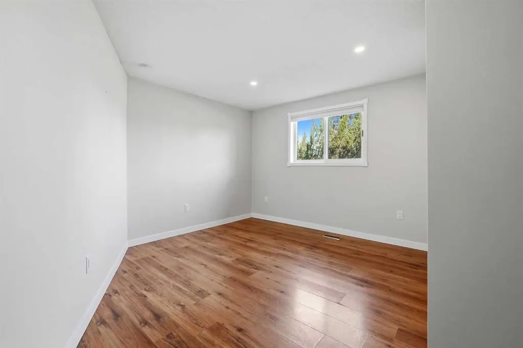 28 Newlands Avenue