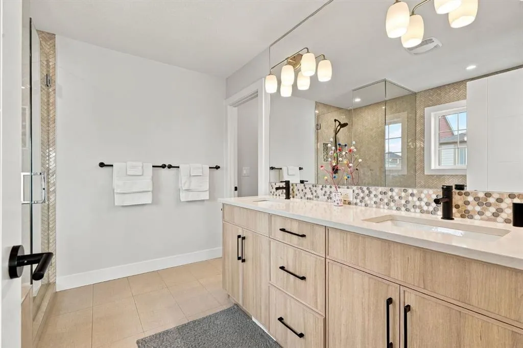 24 Yorkville Terrace SW
