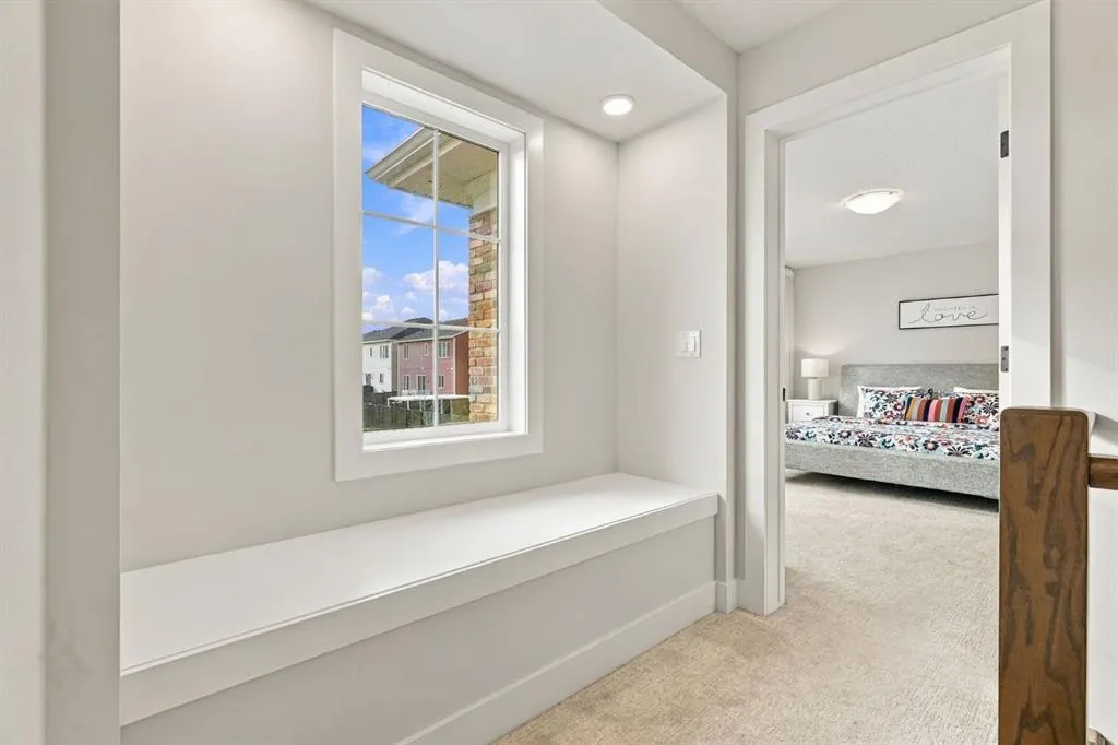 24 Yorkville Terrace SW
