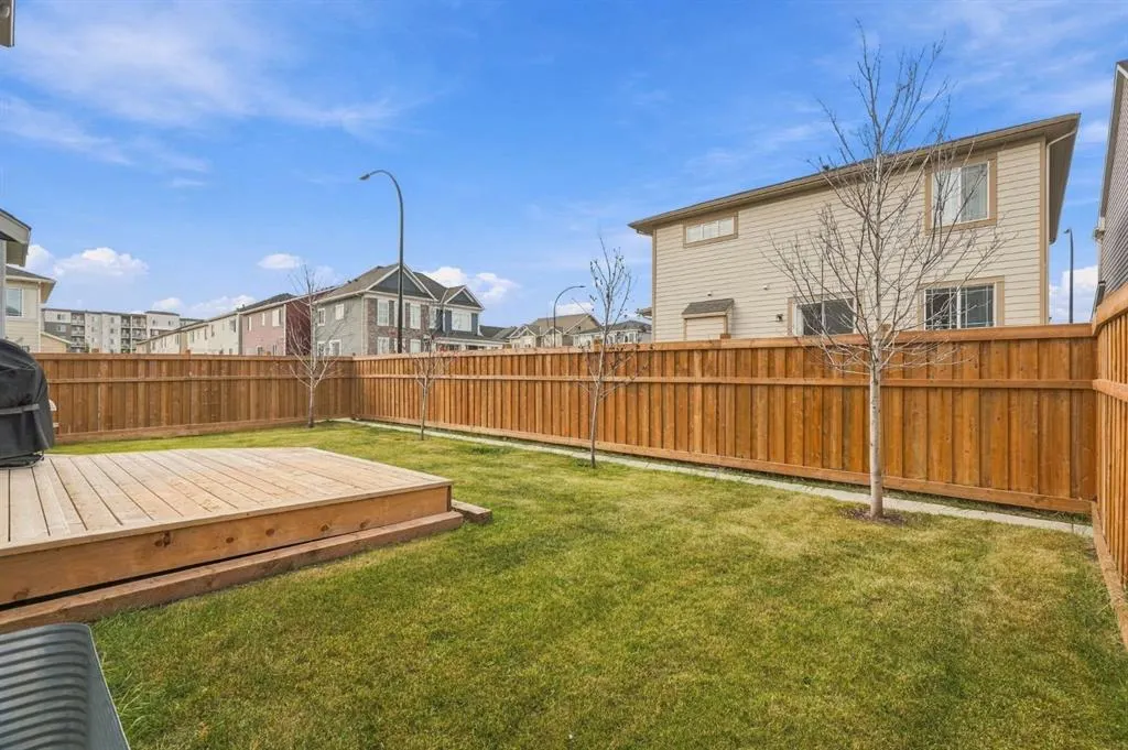 24 Yorkville Terrace SW