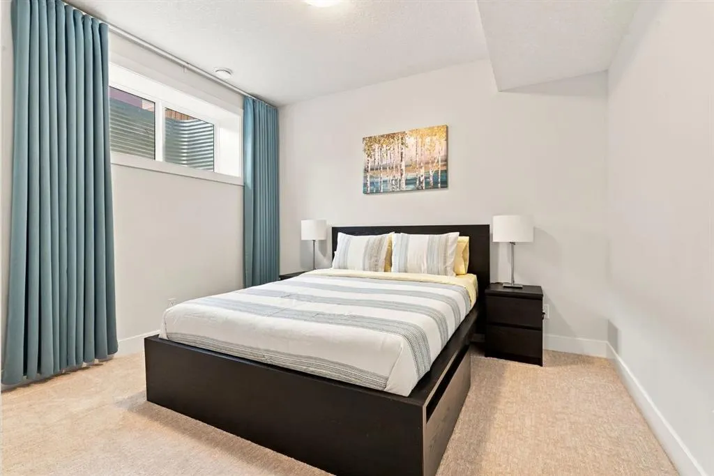 24 Yorkville Terrace SW