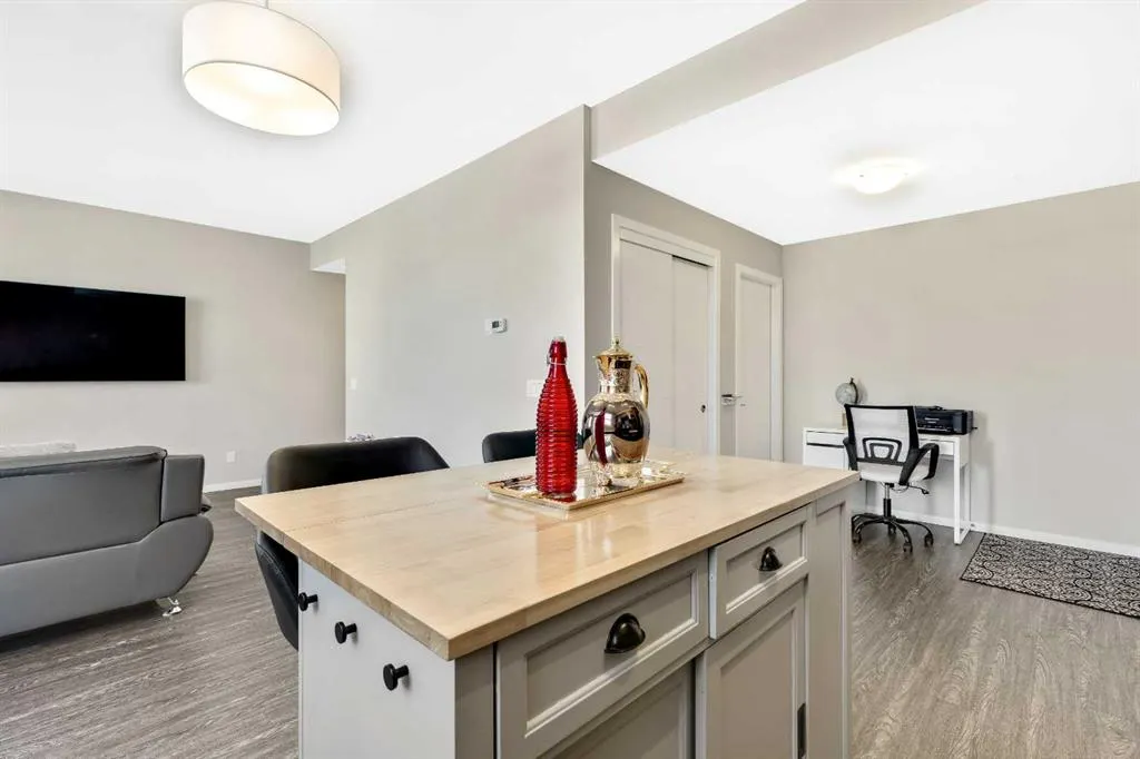 245 Redstone Walk NE #203